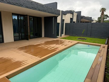 4 Bedroom Garden Flat