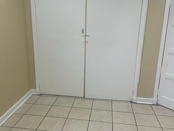 3 Bedroom Flat & Apartment