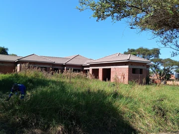 5 Bedroom House