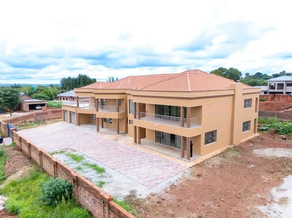8 Bedroom House