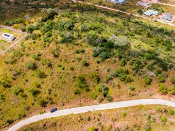 Commercial & Industrial Land