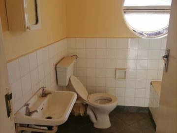 3 Bedroom Flat & Apartment