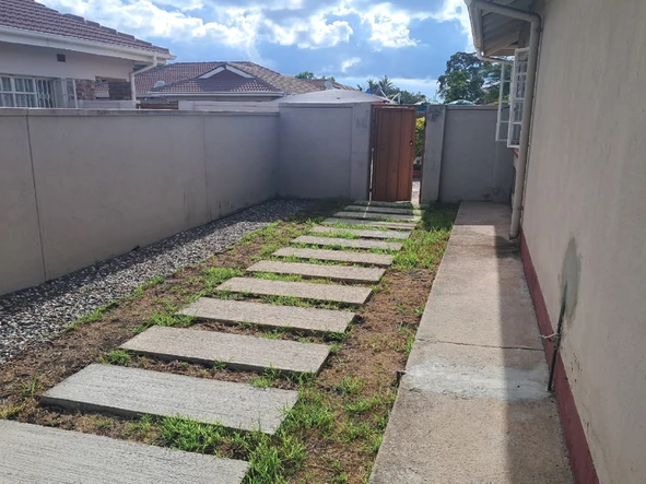 3 Bedroom Garden Flat