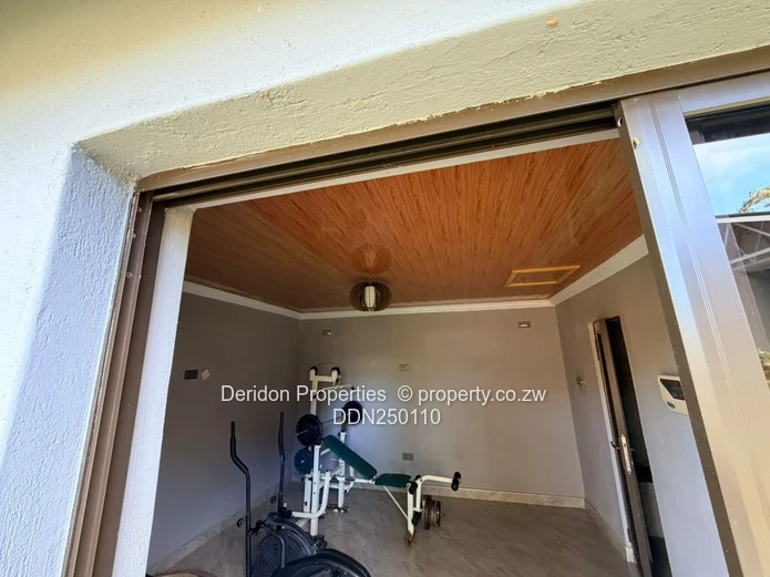 Modern 6-Bed Rolf Valley Home — Pool & Borehole