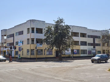 30 Bedroom Flat & Apartment