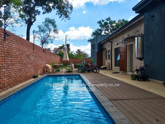 4 Bedroom Townhouse in Mt Pleasant (Sole Mandate)