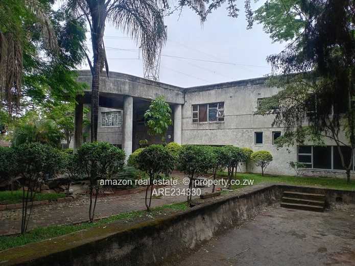 7 beds double storey for sale, (sheriff of high court)