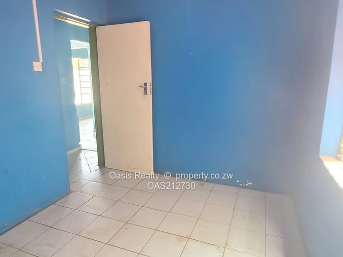 Compact Office suite in prime industrial hub