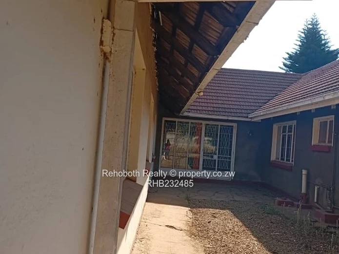 3 Bedroom for Rent in Hillside 
