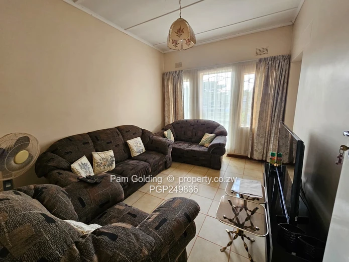 Immaculate 4 Bedroomed Family Residence
