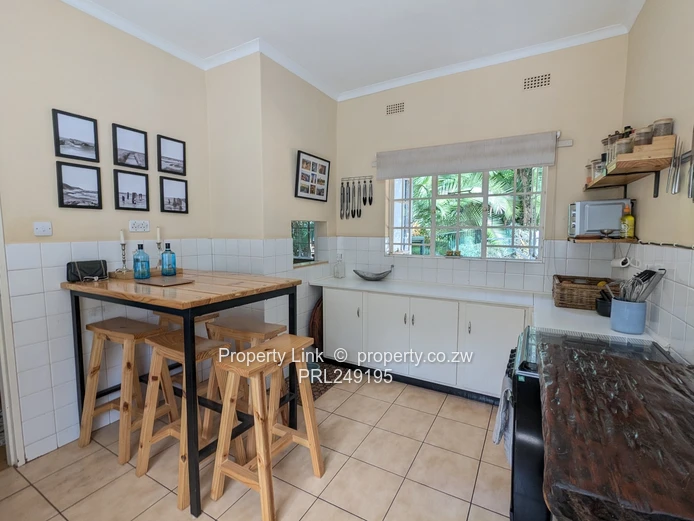 Prime Highlands Unfurnished House Available 1 July