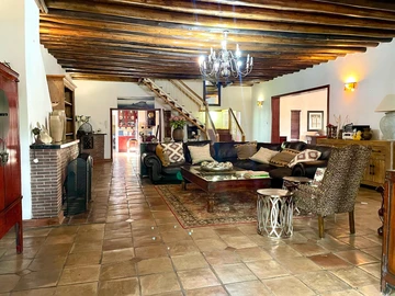 Farm & Agricultural Land