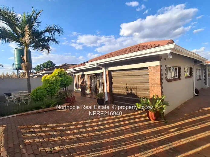 Modern And Spacious For 01 May ,Close To Herentals School