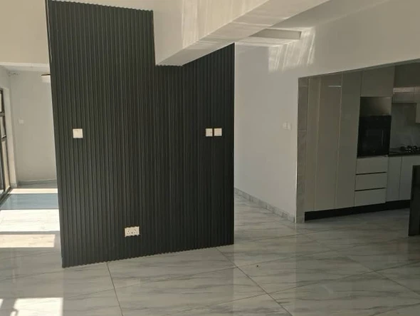 3 Bedroom Flat & Apartment