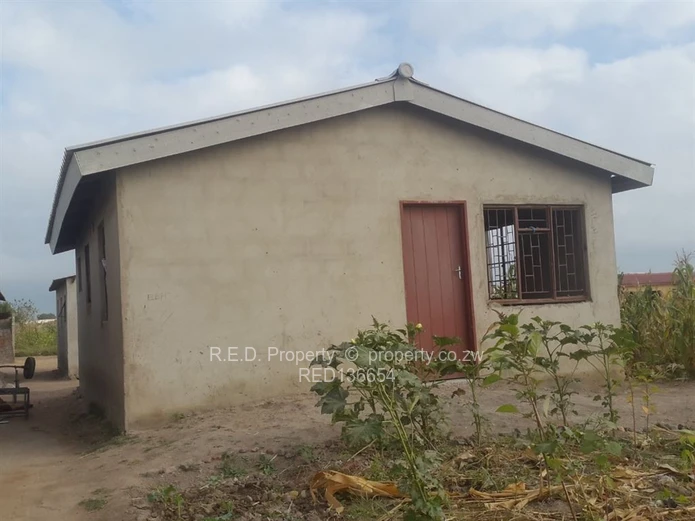 4 Bed Houses for Sale in Cowdray Park RED136654