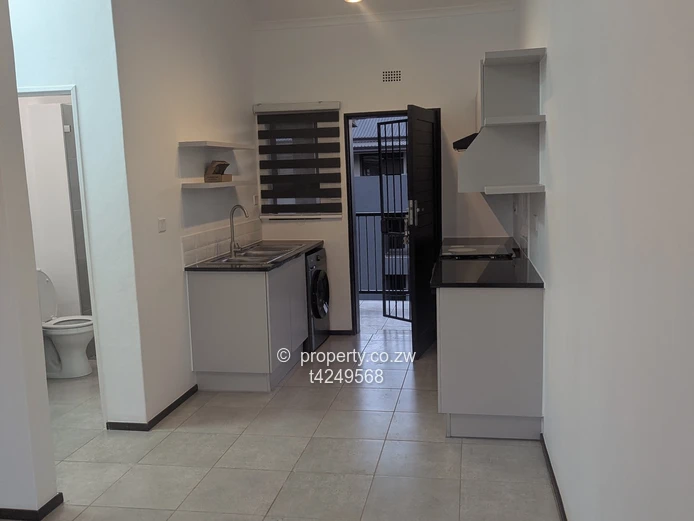 Aspindale Park 2 bedroom flat to rent  (Sole Mandate)