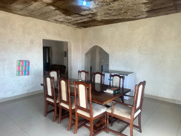 6 Bedroom House