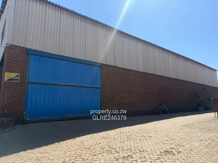 360sqm Ardbennie Warehouse for Rent — Roller Doors & Borehole