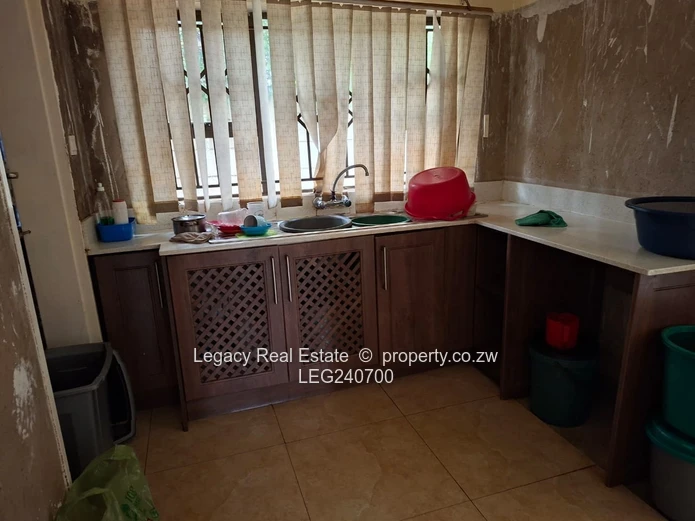 Prestigious Avondale West Property With Dual Living Potential