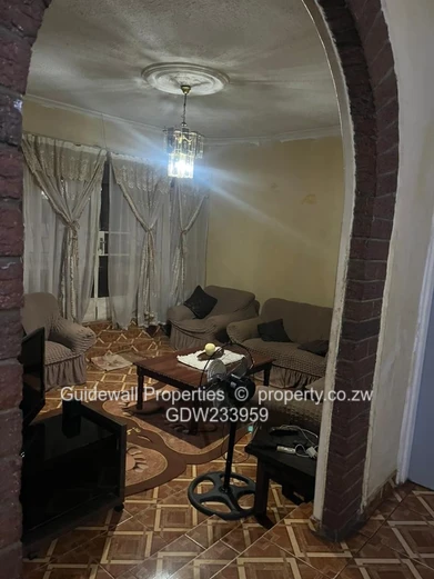 3 bed house for sale in Bloomingdale