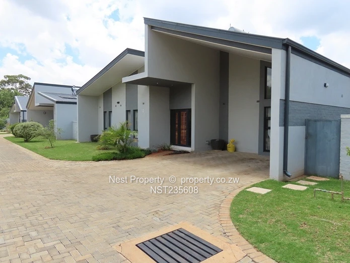 Stylish 3 Bedroom Townhouse for rent in Greendale!