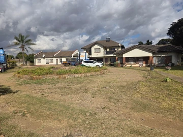 6 Bedroom House