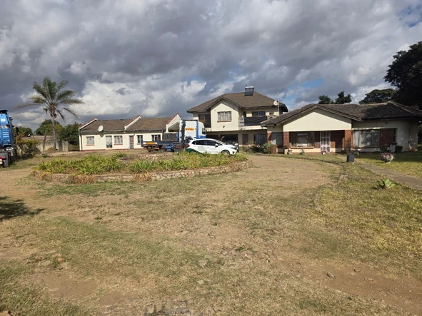 6 Bedroom House