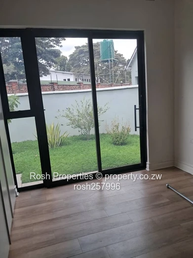 Modern 3-Bed Garden Flat with Borehole -Borrowdale West