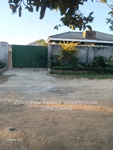 Marondera Cherutombo | 4 bedroomed house | 320 sqm | $55K | Title Deeds