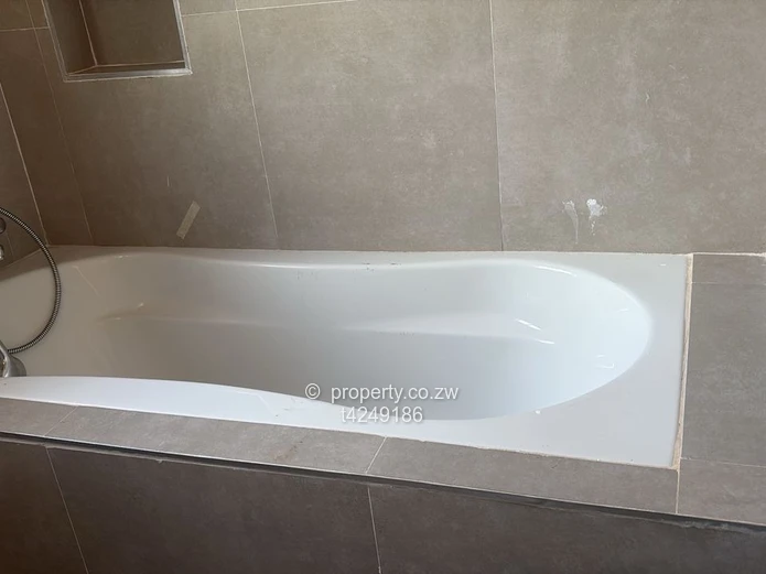 Borrowdale west 1 bedroom to rent
