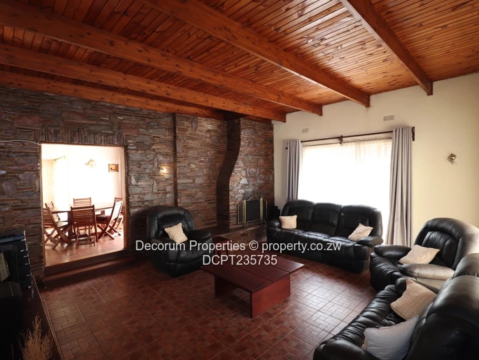 Spacious 4-Bedroom House for Sale in Greendale North