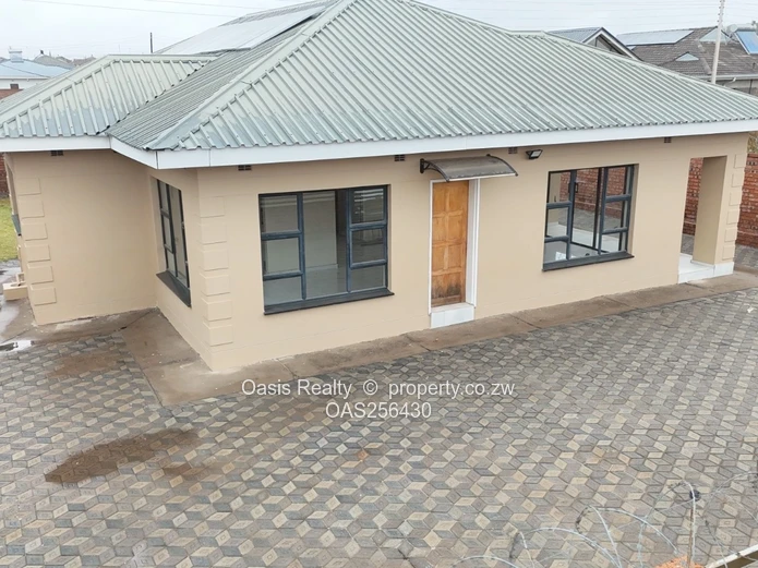 Neat Home To Let  In A Secure Community  (Sole Mandate)