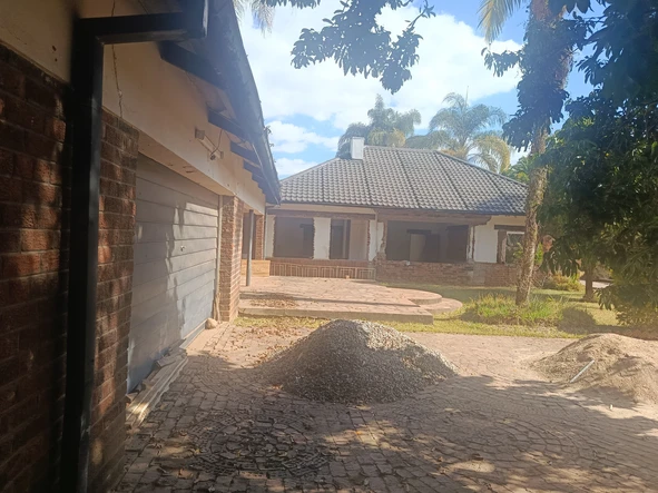 5 Bedroom House