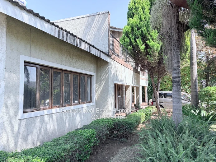 Double story home on the fairway in the Brooke 