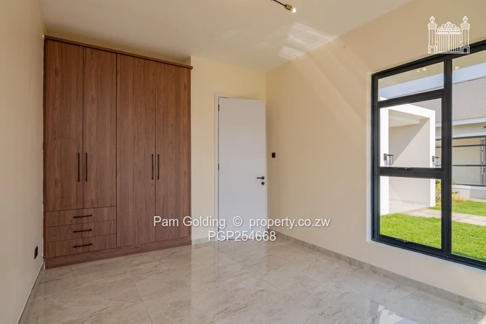 Newly Built 5-Bedroom Home In Mount Pleasant Heights