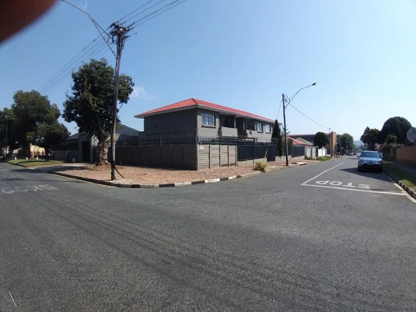 6 Unit Townhouse Complex