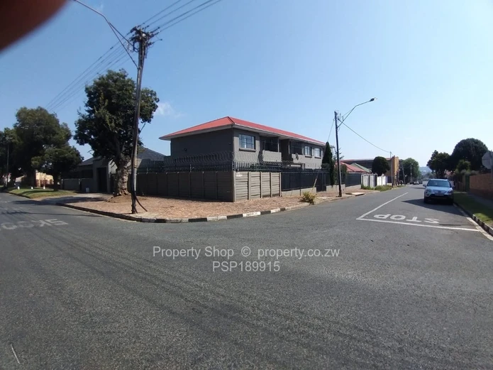 Investment Property In South Africa -Excellent return - 14 % Net Yield awaits!