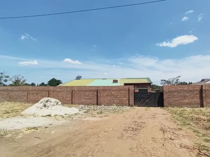 Prime location along Harare Drive