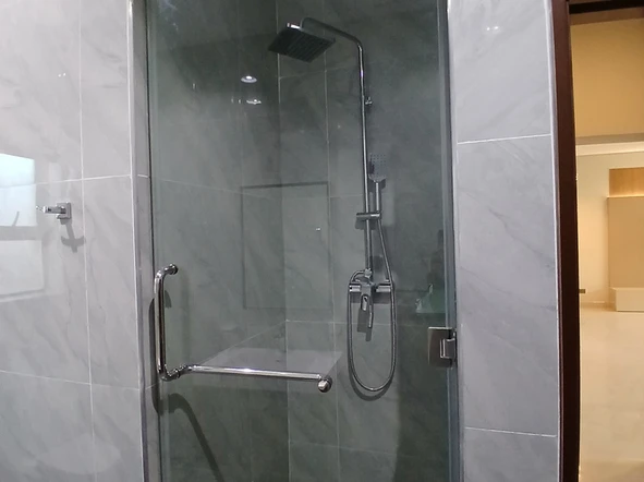 3 Bedroom Flat & Apartment
