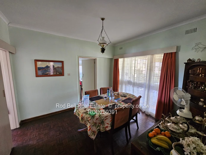 Neat 3-bedroom home and cottage in good location