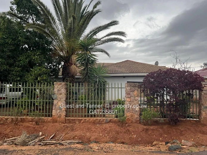 3-Bedroom House with 2-Bedroom Cottage for Sale in Mahatshula North, Bulawayo