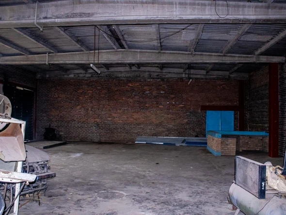 Warehouse & Factory