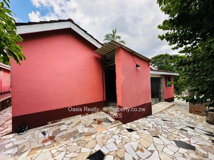 Spacious 4 Bedroom Family Home To Let In Kambanji