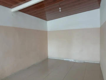 2 Bedroom Flat & Apartment
