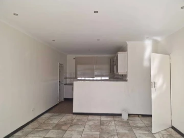 3 Bedroom Garden Flat