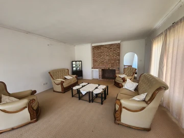 Farm & Agricultural Land