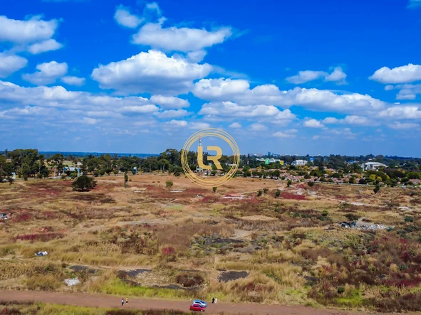 Commercial & Industrial Land