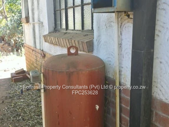 HILLSIDE | Family Home with Cottage — Your Next Investment in Harare! ????
