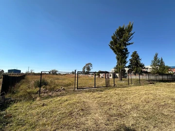 Commercial & Industrial Land