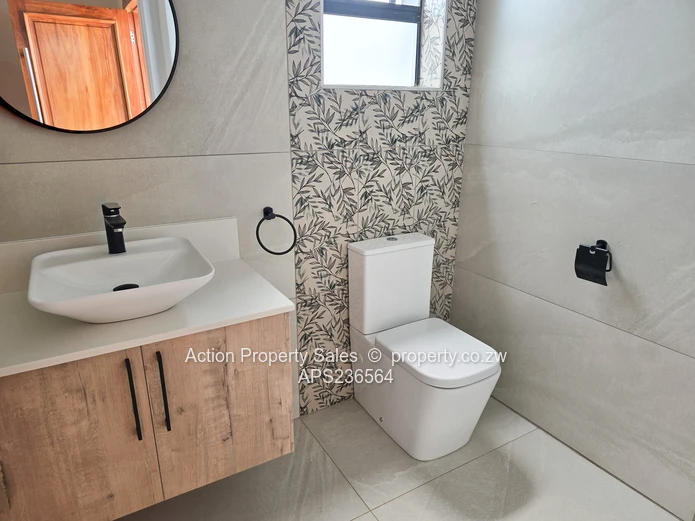 3 Bedroom Townhouse in Highlands - $2,000 plus Levy $300 